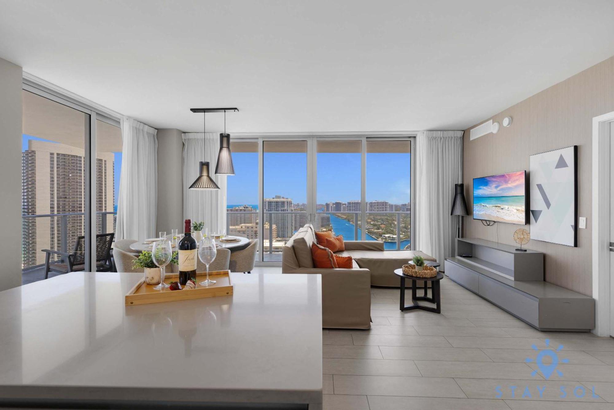 Wrap Around Balcony - Insane Views - Amazing Pools Διαμέρισμα Χόλιγουντ Εξωτερικό φωτογραφία
